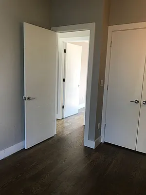 Rented by Premier Metro Realty Corp | media 16