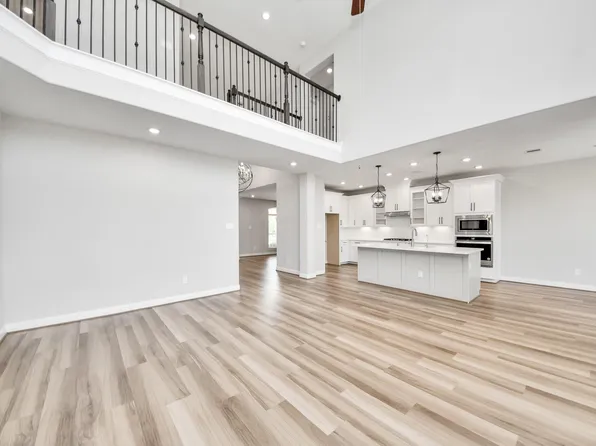 8727 Silver Crest Ln, Missouri City, TX 77459