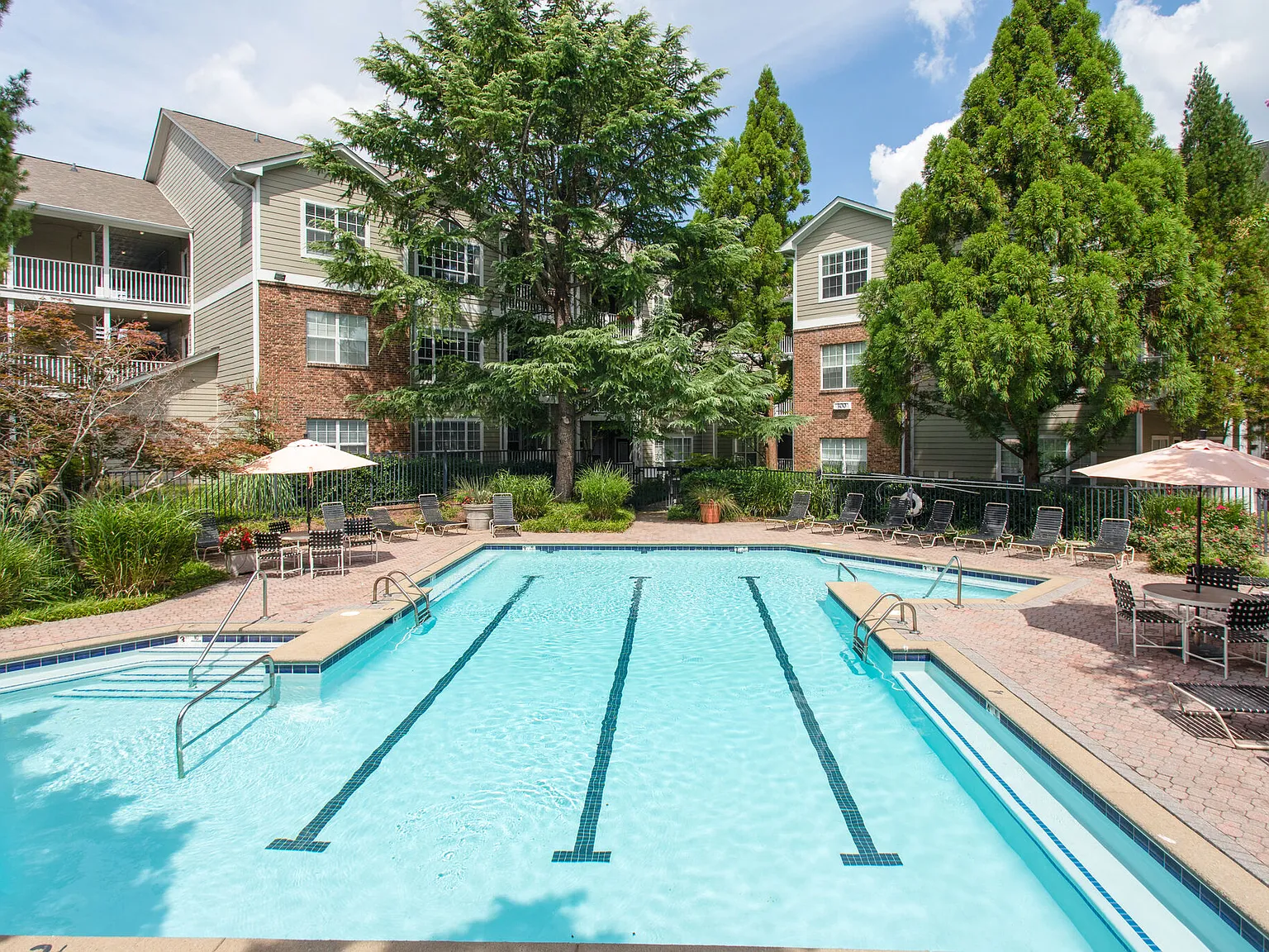 2 bed, 950 sqft, $2,150 — Photo 3