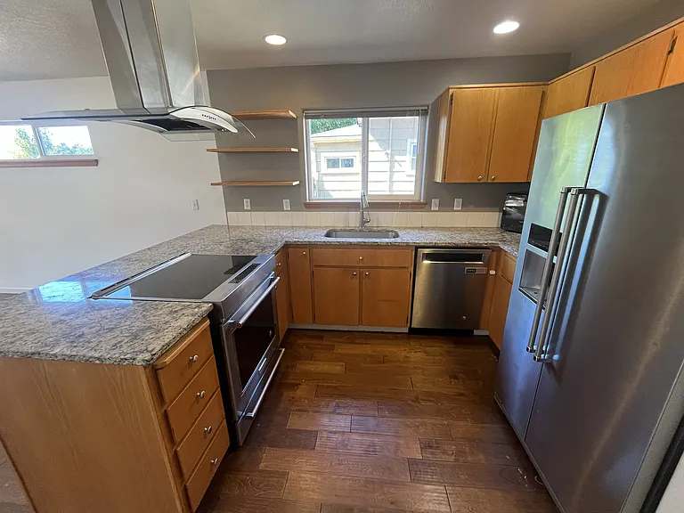 817 NE 72nd Ave — Photo 16