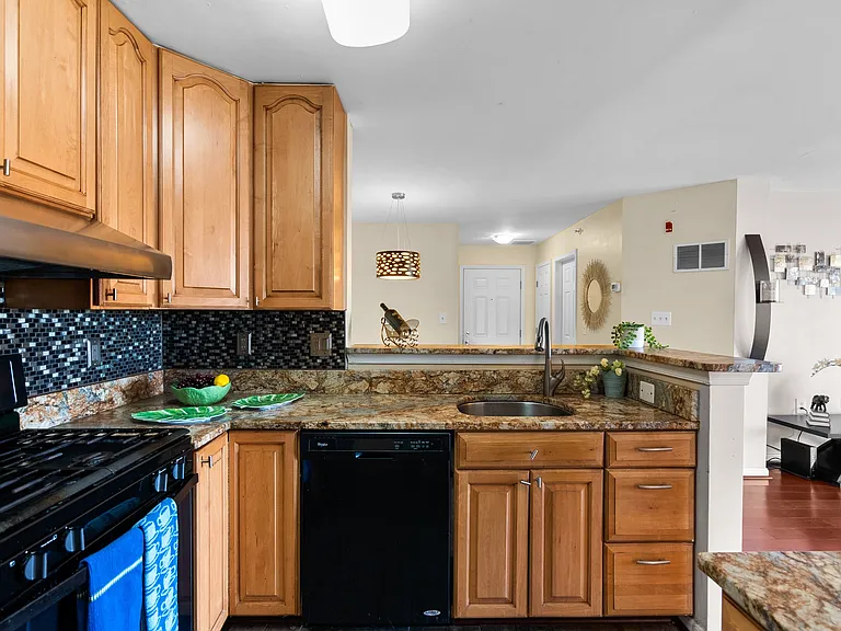 13304 Kilmarnock Way #A — Photo 9