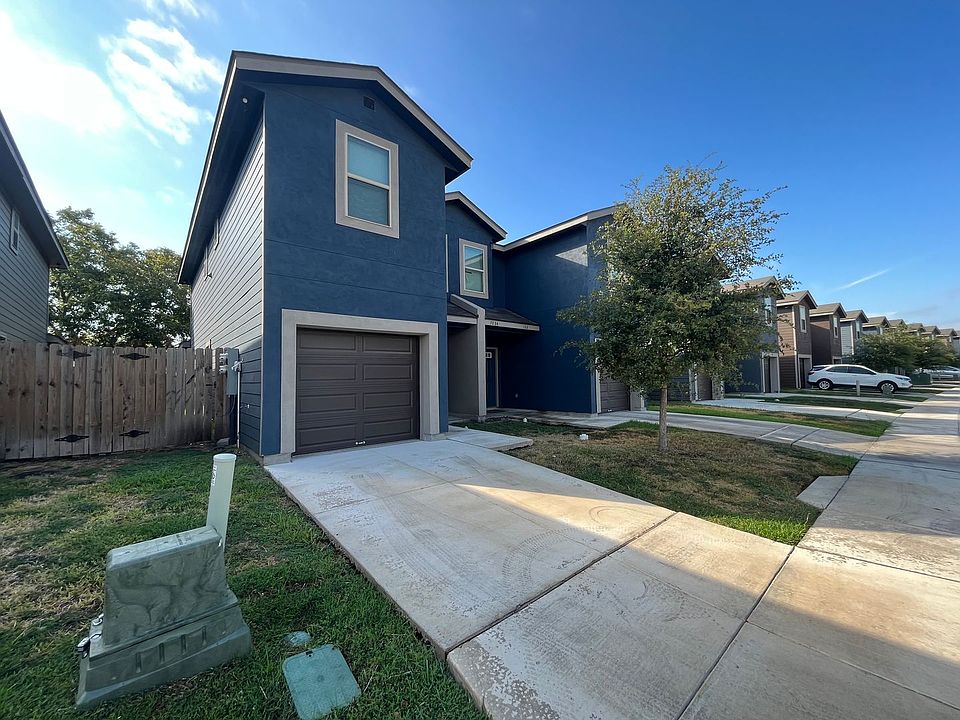 1st image of 7034 Lakeview Dr Unit 101