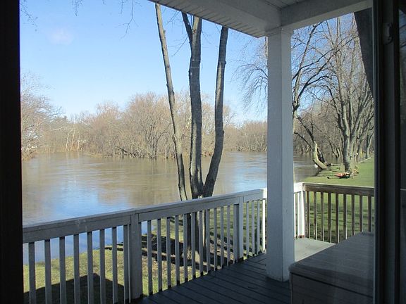 3rd image of 8071 E Pondview Ct