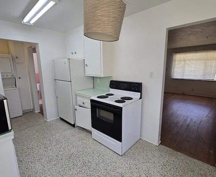 5010 Roma Ave NE — Photo 6