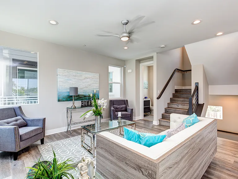 2068 Maple Ave #C — Photo 13
