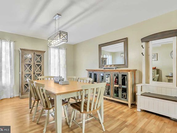 5th image of 13524 Elaines Way