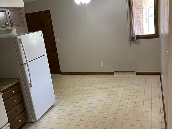 4th image of 2808 21st Ave