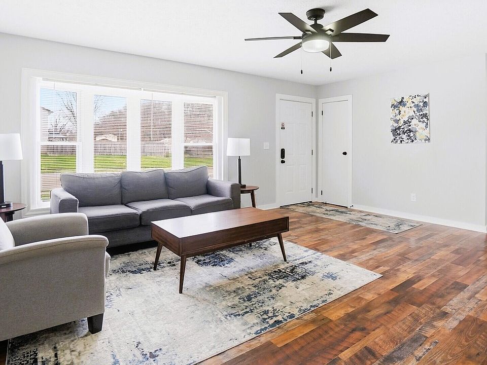 1st image of 1525 Providence Ave