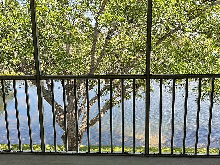 Lanai and Exterior View
