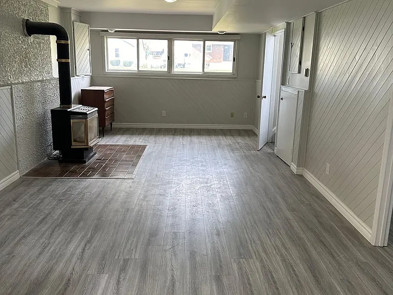 73 Park St N #BASEMENT — Photo 11
