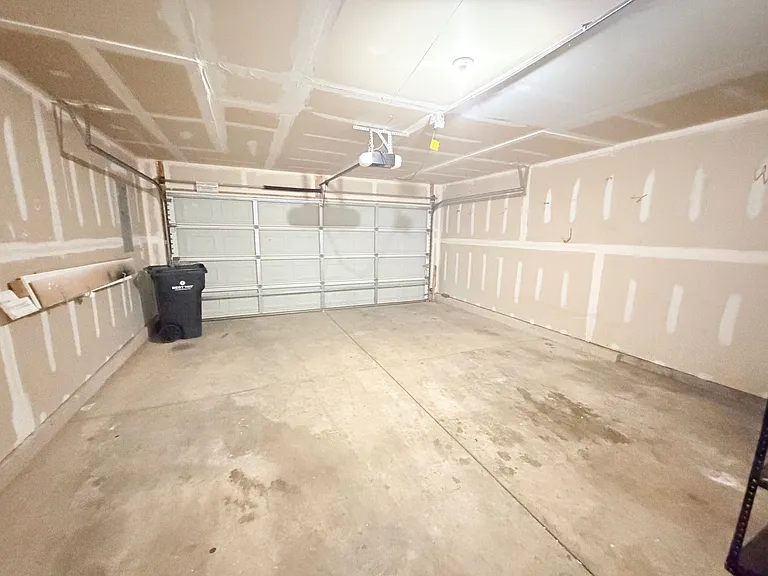 1723 Elijah Blue Dr — Photo 27