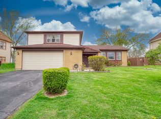 534 Rockhurst Rd, Bolingbrook, IL 60440
