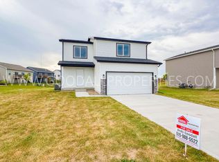1682 20th Ave SE, Altoona, IA 50009