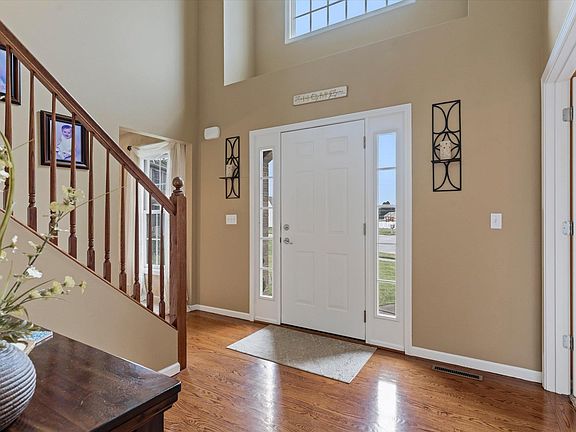 2nd image of 51340 Gilroy Ct