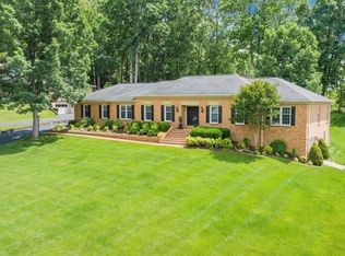 8248 Olde Tavern Rd, Roanoke, VA 24019