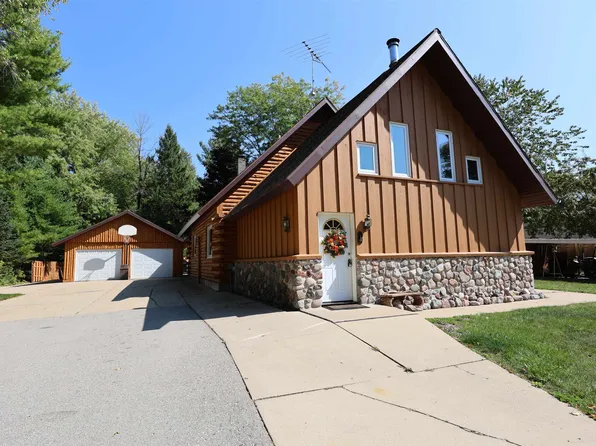 12244 Leos Rd, Suring, WI 54174