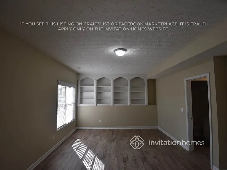 1661 Hampton Walk Dr — Photo 5