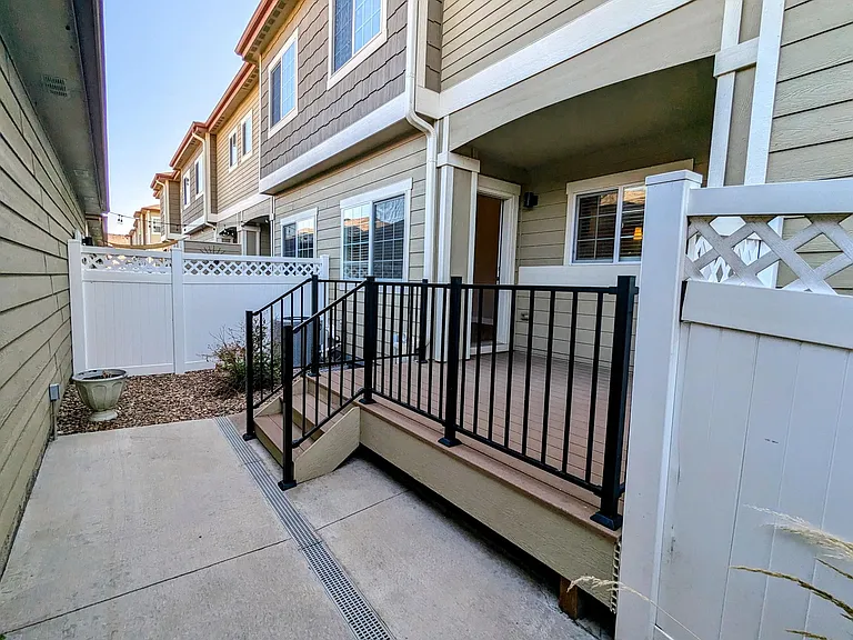 4903 Northern Lights Dr #B — Photo 23