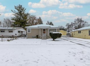 712 N Bond St, Saginaw, MI