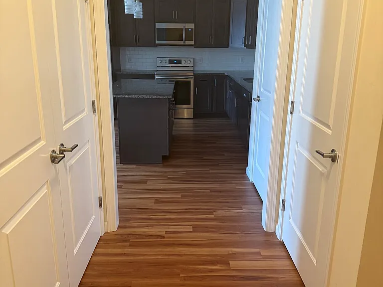 301 Main St #28 — Photo 5