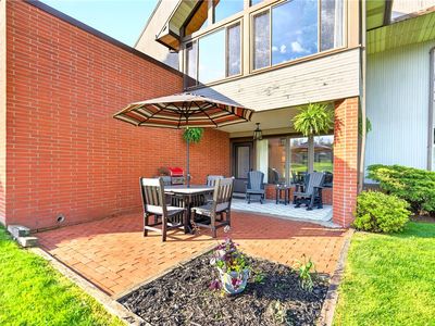 100 Pebble Beach Ct APT 15, Beaver, PA, 15009
