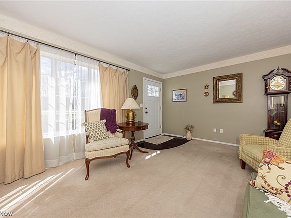 5th image of 9633 Ryan Dr