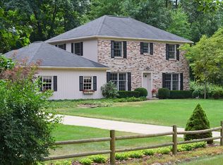 15997 Green Briar Rd, Three Rivers, MI 49093