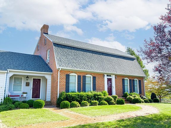 2nd image of 1687 Pilgrim Rd