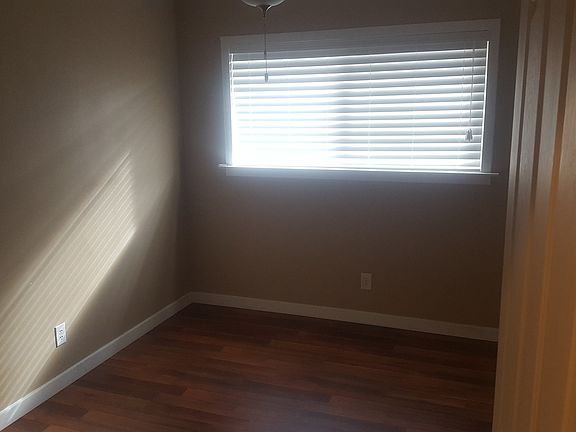 5th image of 1291 Creswell Dr