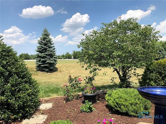 5th image of 10054 N Shannon Hills Dr