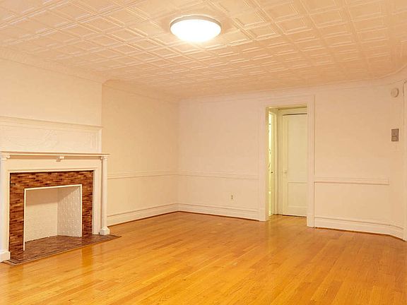 5th image of 319 W 75th St #1A