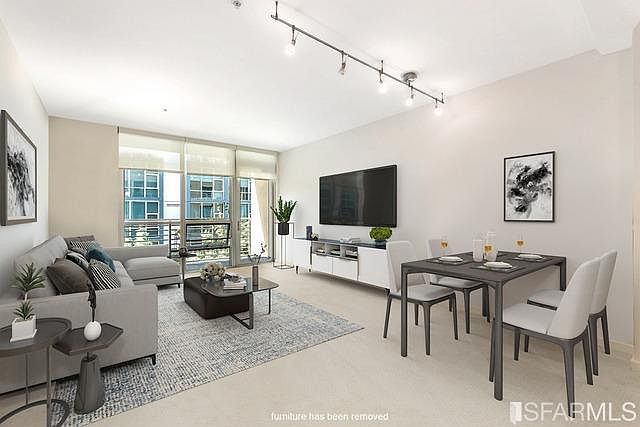 1st image of 325 Berry St APT 414