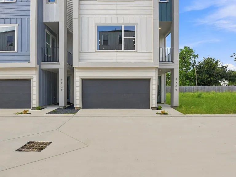 7709 Earl Rudder Way — Photo 5