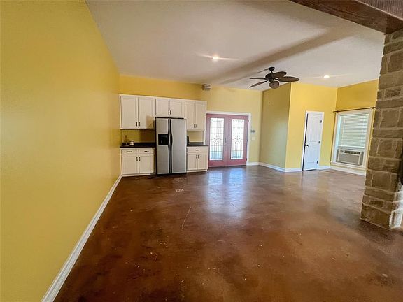 5th image of 9500 Mayfield Ave #E