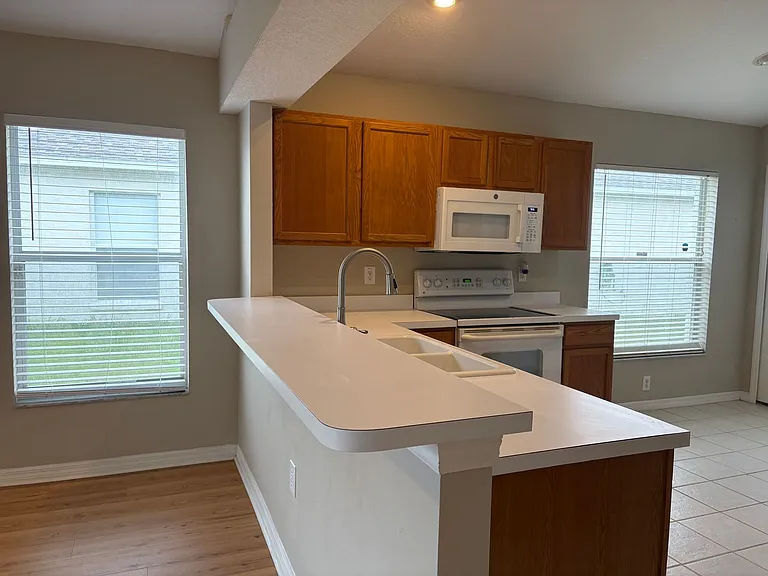 10815 Lakeside Vista Dr — Photo 17