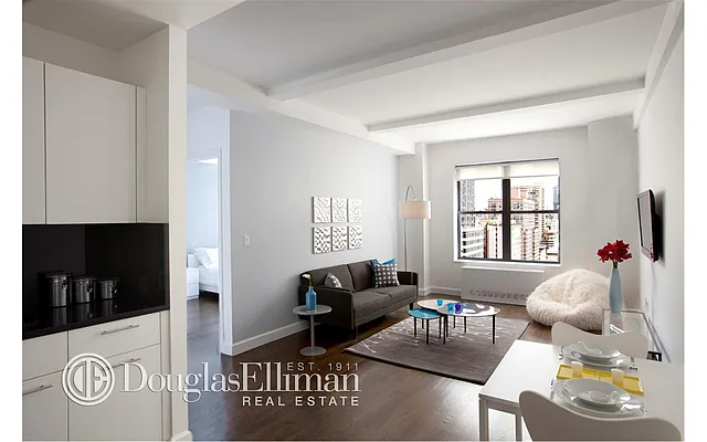 Rented by Douglas Elliman | media 82