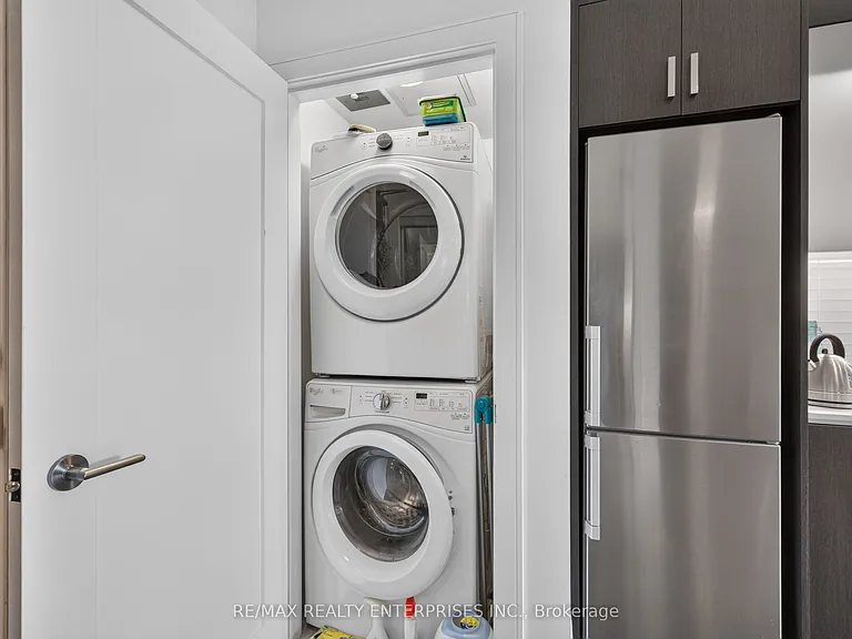 1575 Lakeshore Rd W #340 — Photo 27