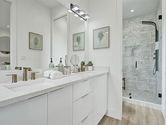 5th image of 606 SW 7th Ave #1