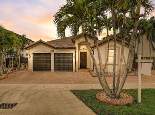 16562 SW 58th Ter, Miami, FL 33193