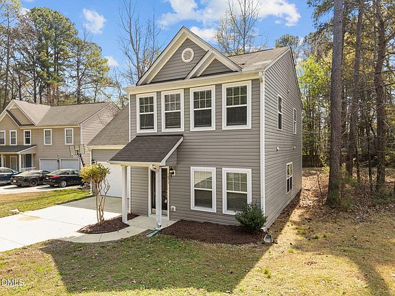 3rd image of 1071 Heritage Manor Dr