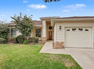 2738 W Ceres Ct, Visalia, CA 93291