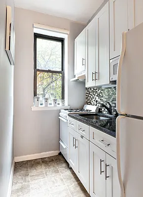 Sold by Compass | media 4