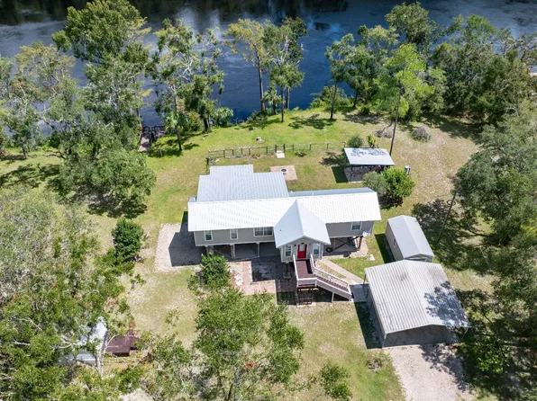 939 NW Banta Acres Rd, Mayo, FL 32066