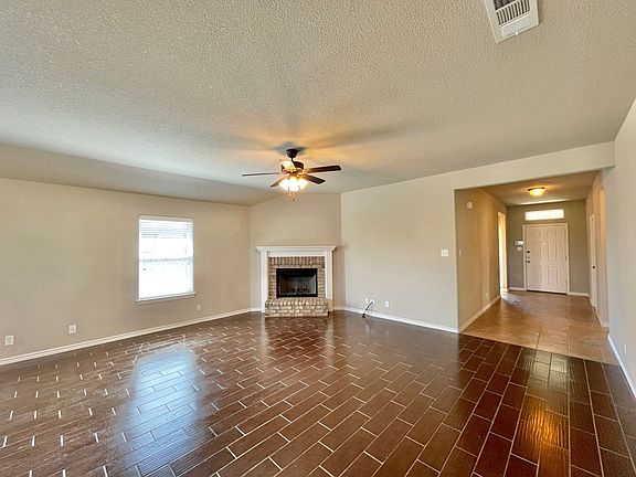 5th image of 6202 Castle Gap Dr