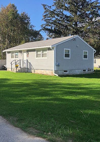 2nd image of 20 Selina Ln