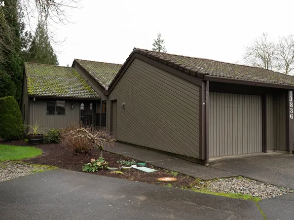 13836 NW 10th Ct APT D, Vancouver, WA 98685