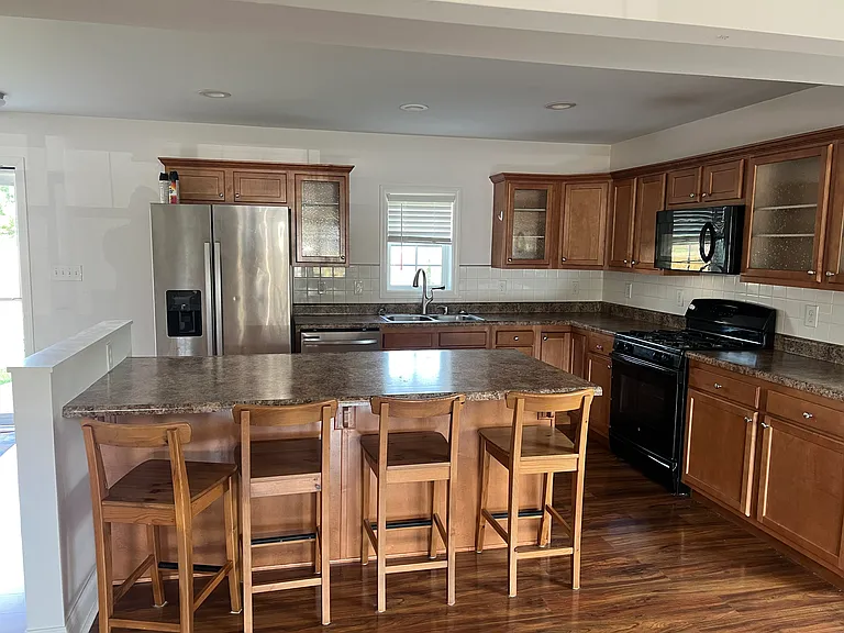 210 S Trenton Ave — Photo 9
