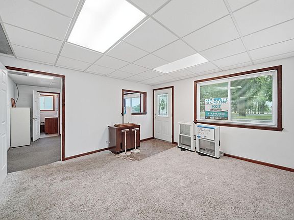3rd image of 1716 Wildwood Ave
