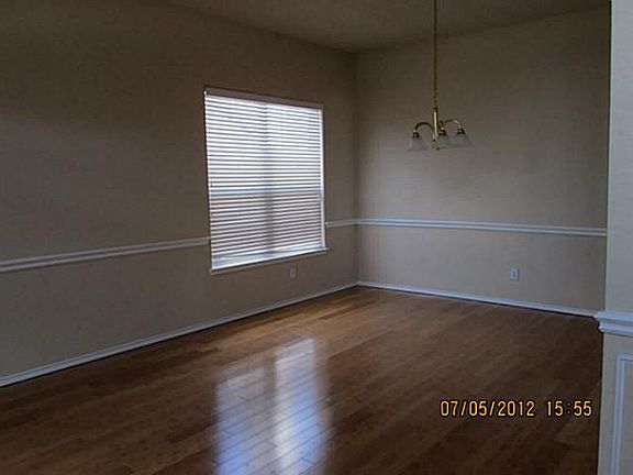 2nd image of 406 Quail Meadows Ln