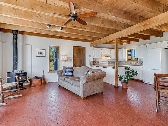 4th image of 4 Vista Grande Cir